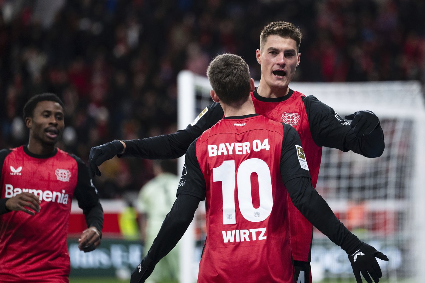Schick hat trick helps Leverkusen cover defensive lapses. Frankfurt and Dortmund win in Bundesliga | iNFOnews.ca