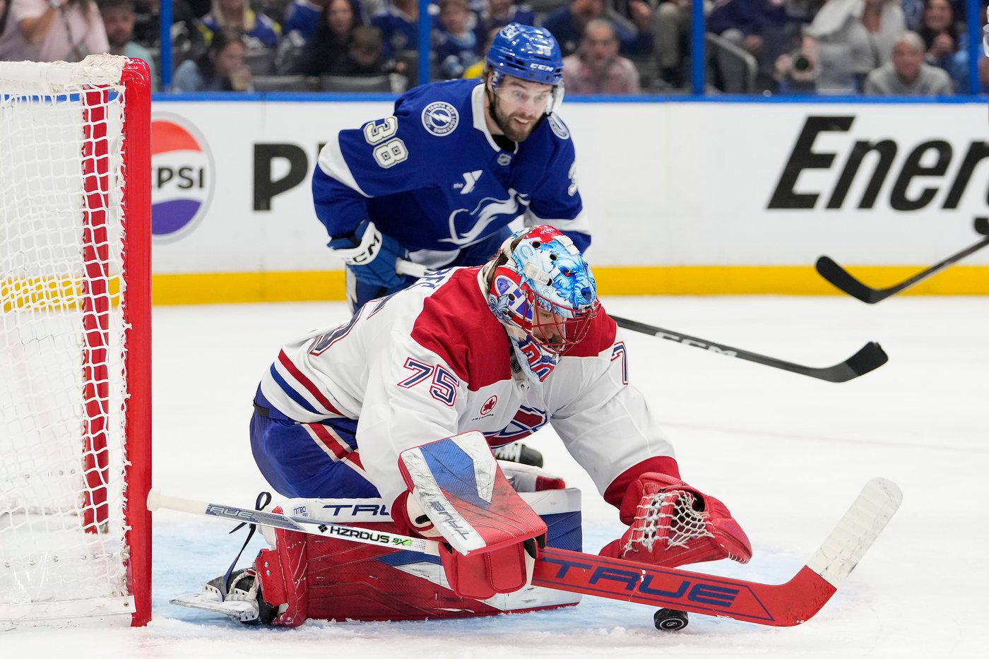 Dobes, Canadiens edge Lightning 2-1 in Game 7, advance to face Sabres in second round | iNFOnews.ca