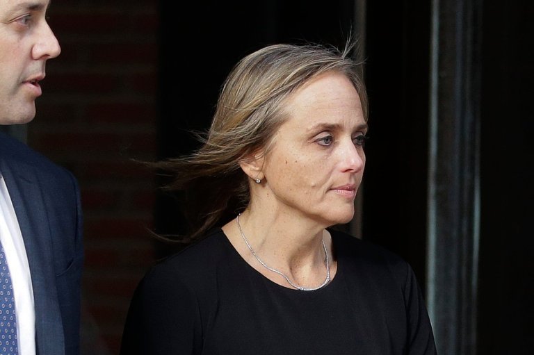 Judge accused of enabling immigrant to escape ICE gets a rare public reprimand | iNFOnews.ca