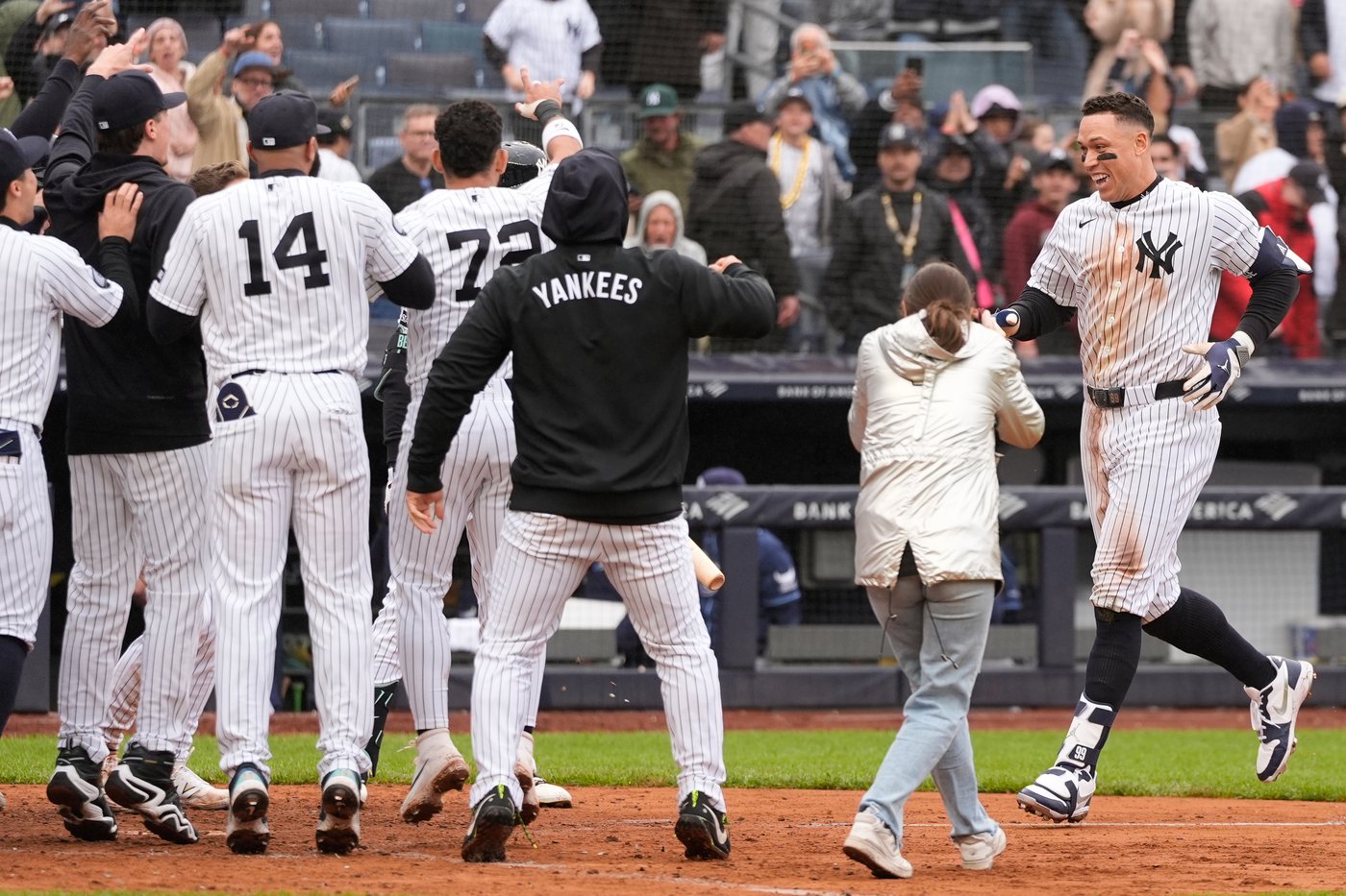Aaron Judge stops 11-game homerless drought, 2-run walk-off homer in 9th lifts Yankees over Rays 2-0 | iNFOnews.ca