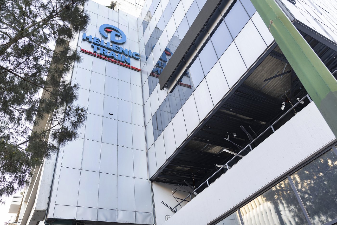 New armed extremist group claims responsibility for bombing near Greece's rail headquarters | iNFOnews.ca