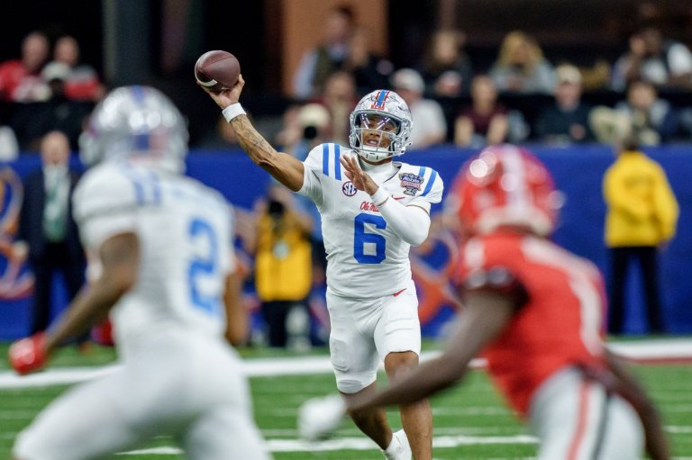 Ole Miss QB Trainidad Chambliss welcomes pressure that comes with fame and aims to refine his game | iNFOnews.ca