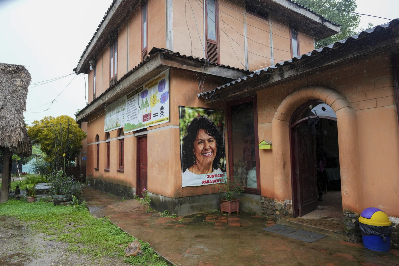 He fought to save jungles in Honduras. Now his killing haunts environmental defenders | iNFOnews.ca