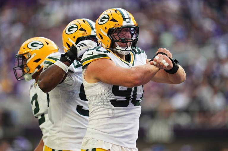 Green Bay's Lukas Van Ness clears concussion protocol. Packers rule out Javon Hargrave for Jets game | iNFOnews.ca