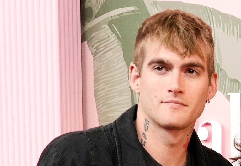 Presley Gerber, son of Cindy Crawford, dies at 27, family representative says | iNFOnews.ca