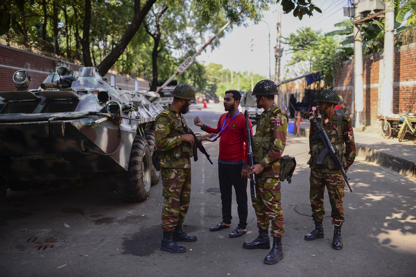 Bangladesh court defers Hindu leader's bail hearing as tensions with India spike | iNFOnews.ca Bangladesh court defers Hindu leader's bail hearing as tensions with India spike | iNFOnews.ca