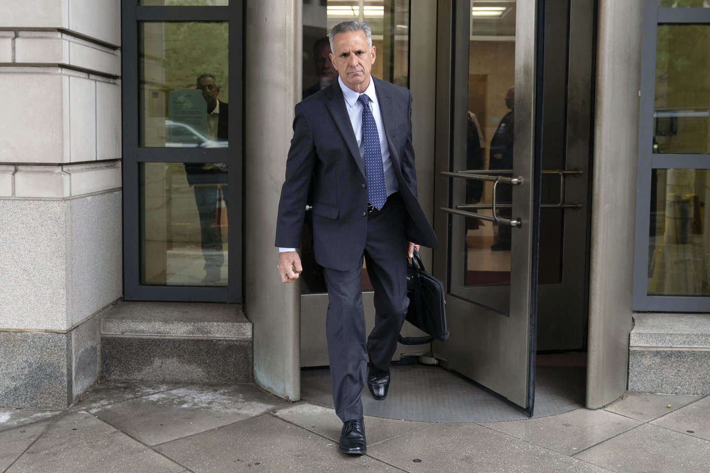 Retired 4-star Navy admiral sentenced to 6 years in prison for bribery plot | iNFOnews.ca