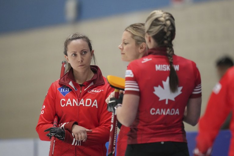Canada's Homan drops first game of Pan Continental curling 11-5 to Japan | iNFOnews.ca