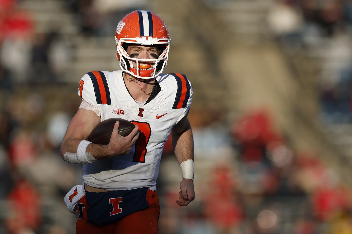 No. 24 Illinois stuns Rutgers on Bryant's 40-yard TD reception with 4 seconds left | iNFOnews.ca No. 24 Illinois stuns Rutgers on Bryant's 40-yard TD reception with 4 seconds left | iNFOnews.ca