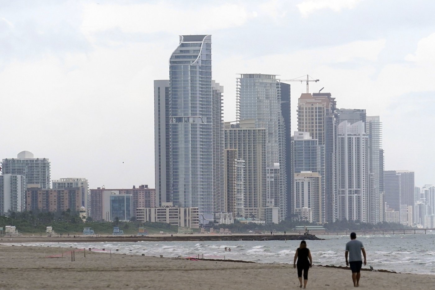 About 3 dozen high-rise buildings in South Florida are sinking | iNFOnews.ca About 3 dozen high-rise buildings in South Florida are sinking | iNFOnews.ca