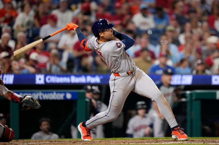 Walker, Smith, Varsho homers power Astros to 6-5 win over the Phillies | iNFOnews.ca