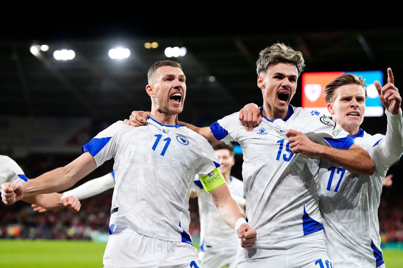 Goal-getters Lewandowski and Džeko aim to join stellar group of old geezers at World Cup | iNFOnews.ca Goal-getters Lewandowski and Džeko aim to join stellar group of old geezers at World Cup | iNFOnews.ca