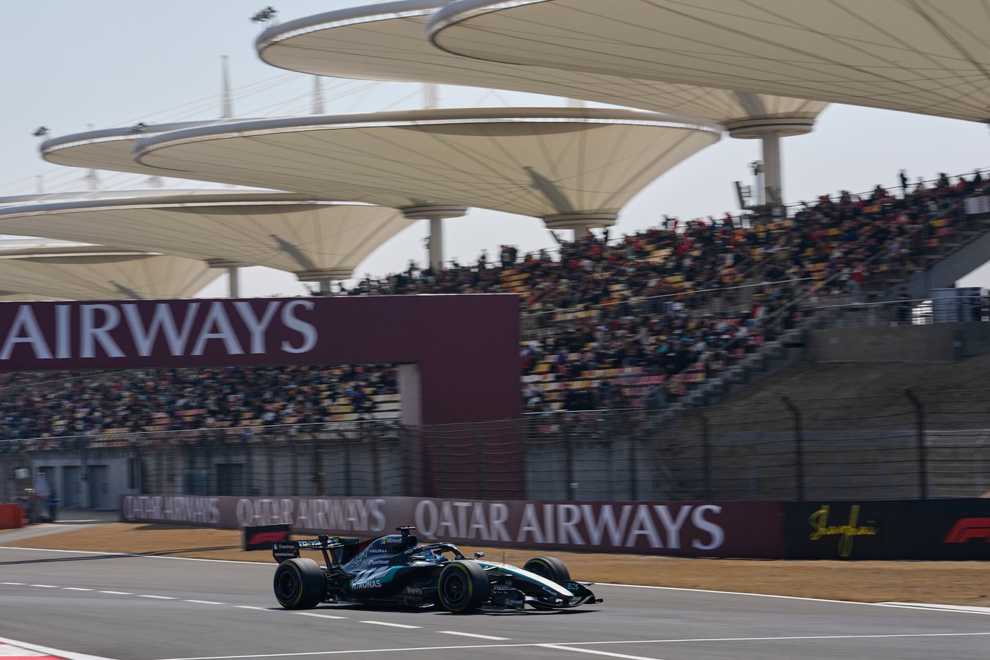 Russell and Mercedes dominate again in qualifying for F1's China sprint | iNFOnews.ca