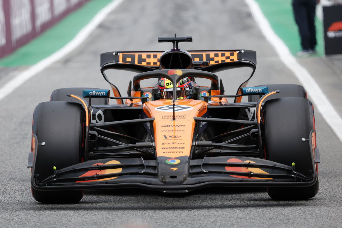Piastri earns pole position at Spanish GP ahead of McLaren teammate Norris | iNFOnews.ca Piastri earns pole position at Spanish GP ahead of McLaren teammate Norris | iNFOnews.ca