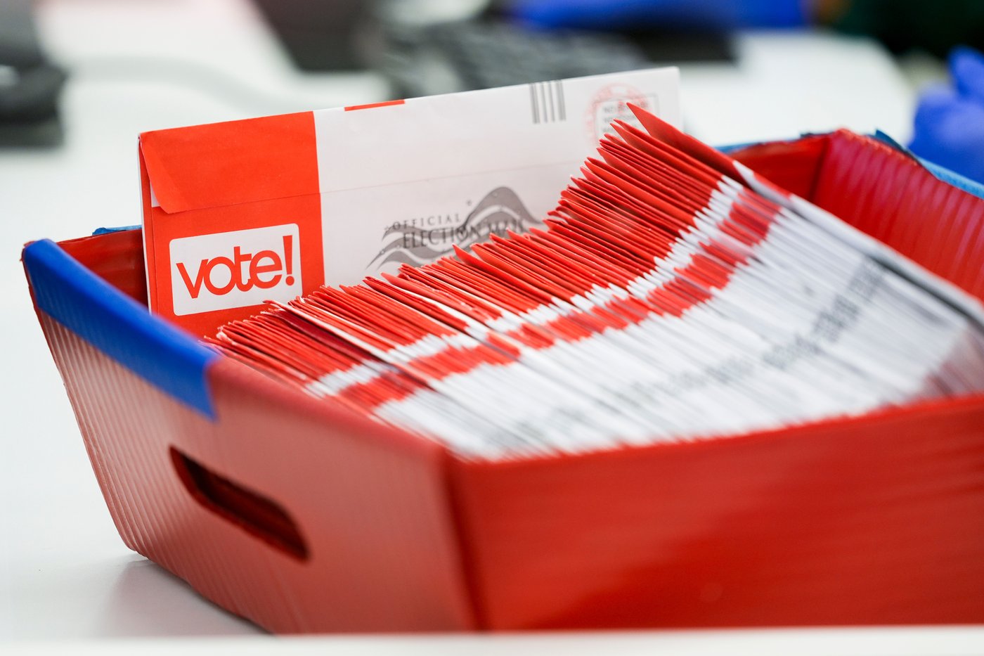 Judge refuses to block Trump order to limit mail voting. There's no immediate effect on the midterms | iNFOnews.ca Judge refuses to block Trump order to limit mail voting. There's no immediate effect on the midterms | iNFOnews.ca