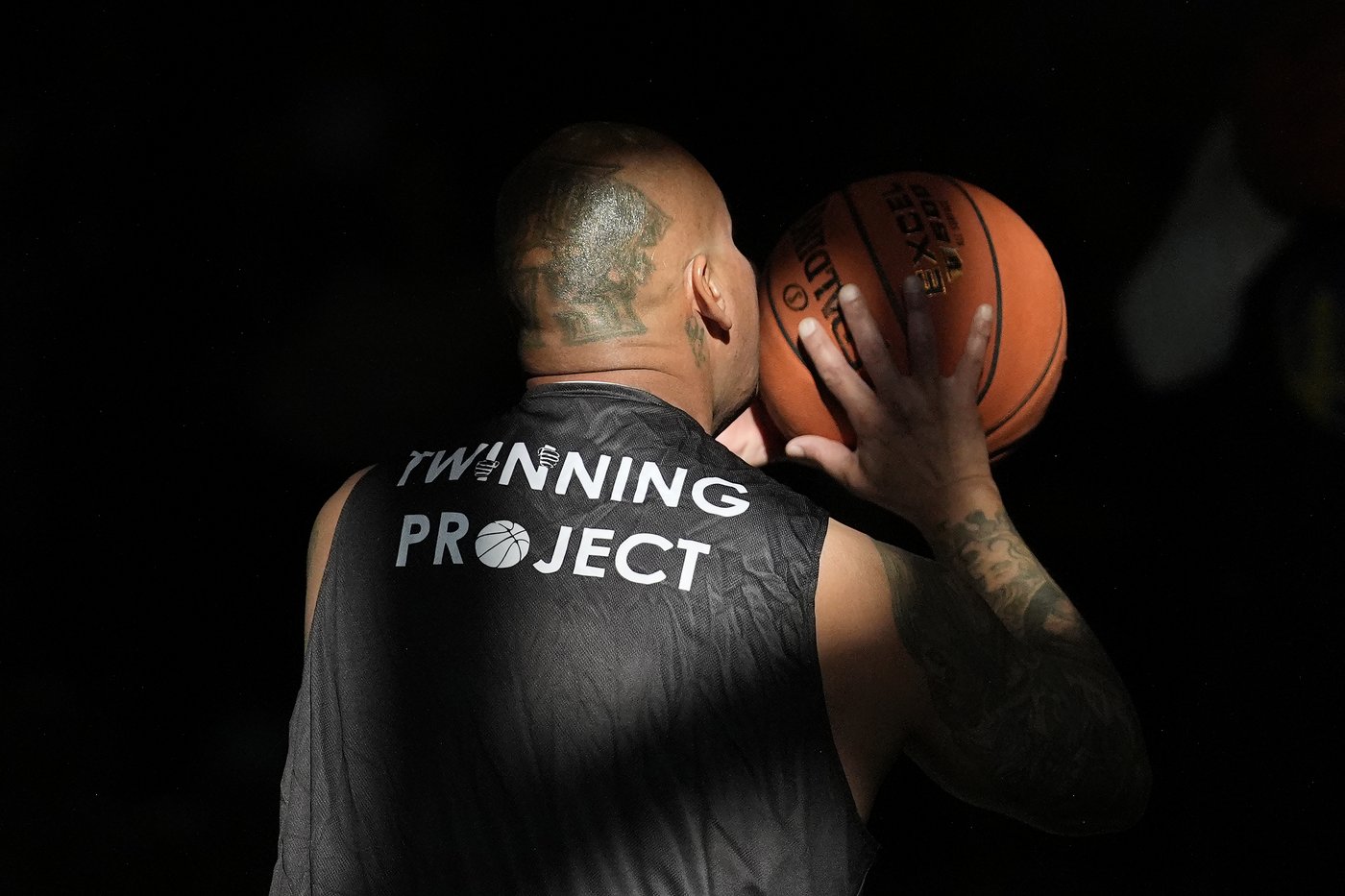 Golden State Warriors help transform lives of incarcerated men through coaching program | iNFOnews.ca