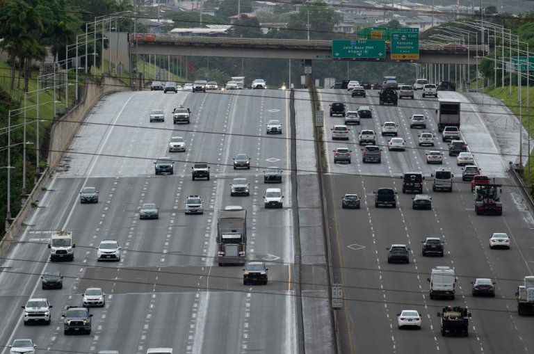 Honolulu Traffic Cams May Soon Ticket For Registration, Safety Checks | iNFOnews.ca