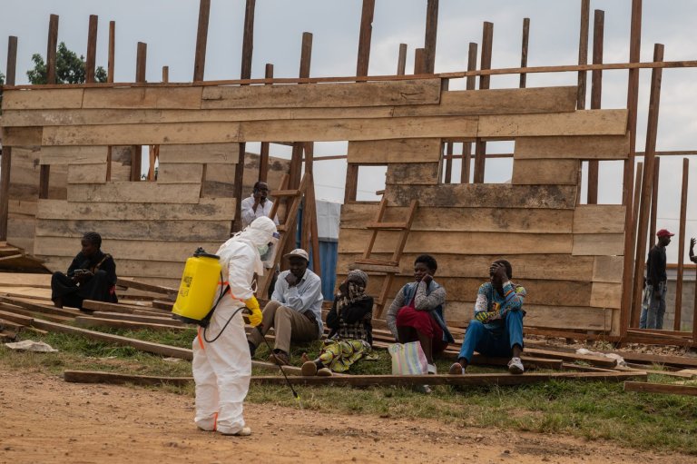 Ebola cases increase almost 40% in a week as death toll passes 200 | iNFOnews.ca