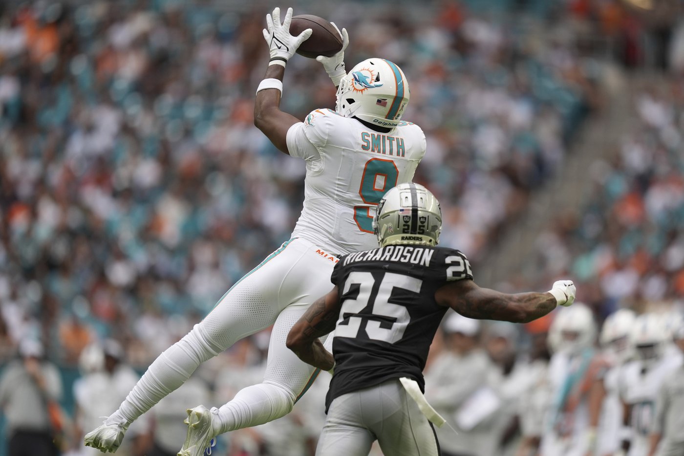 Dolphins look to win 3rd straight game when they host Pats | iNFOnews.ca