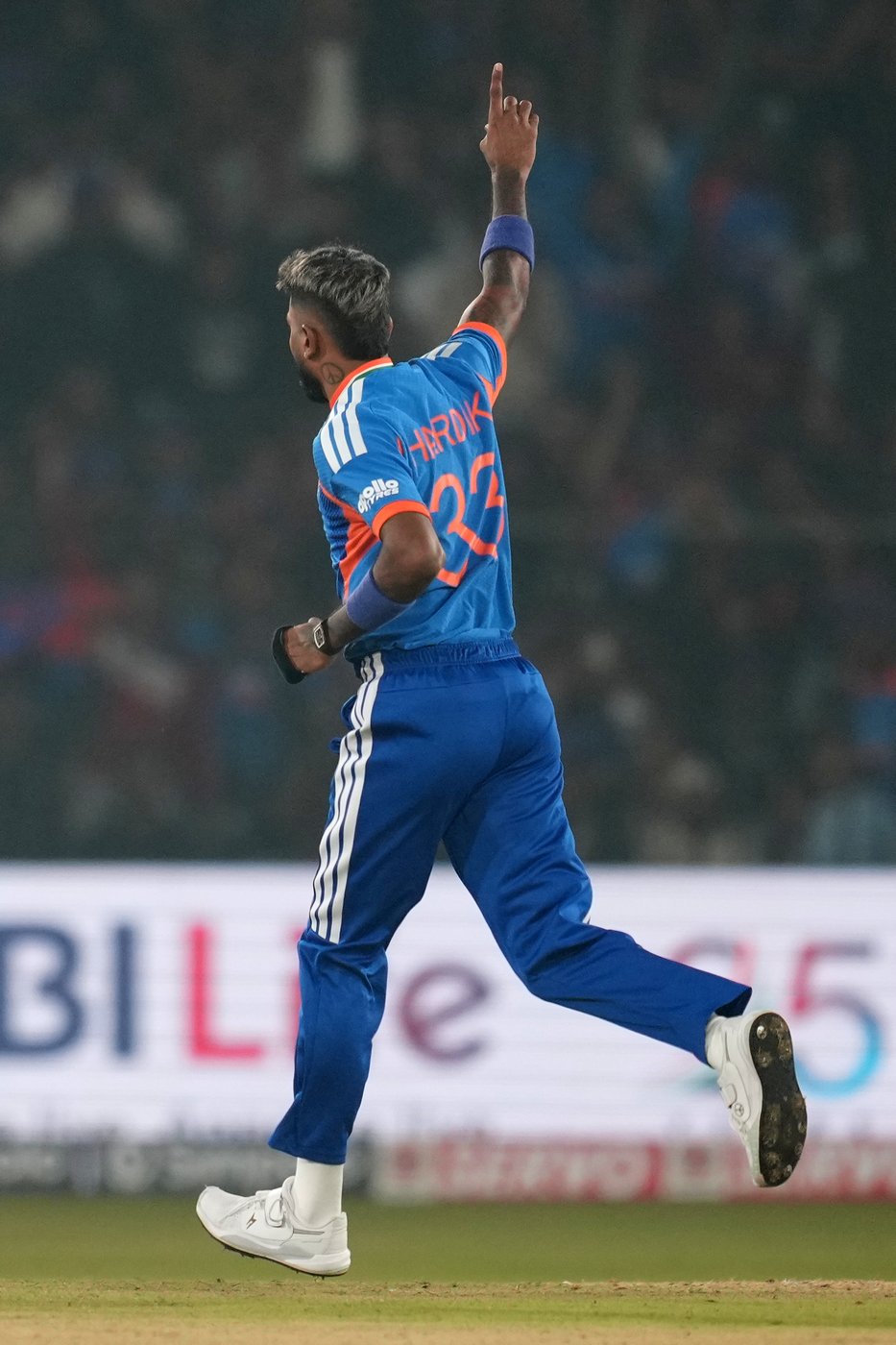 South Africa dismissed for 74 in its lowest T20 total as India wins series opener by 101 runs | iNFOnews.ca South Africa dismissed for 74 in its lowest T20 total as India wins series opener by 101 runs | iNFOnews.ca