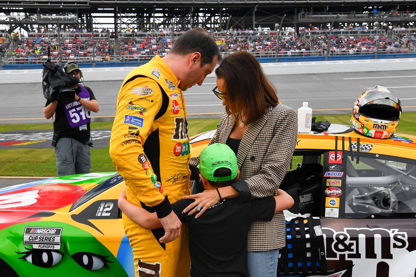 Busch's wife, Samantha, and kids thank fans for their support following his unexpected death at 41 | iNFOnews.ca Busch's wife, Samantha, and kids thank fans for their support following his unexpected death at 41 | iNFOnews.ca