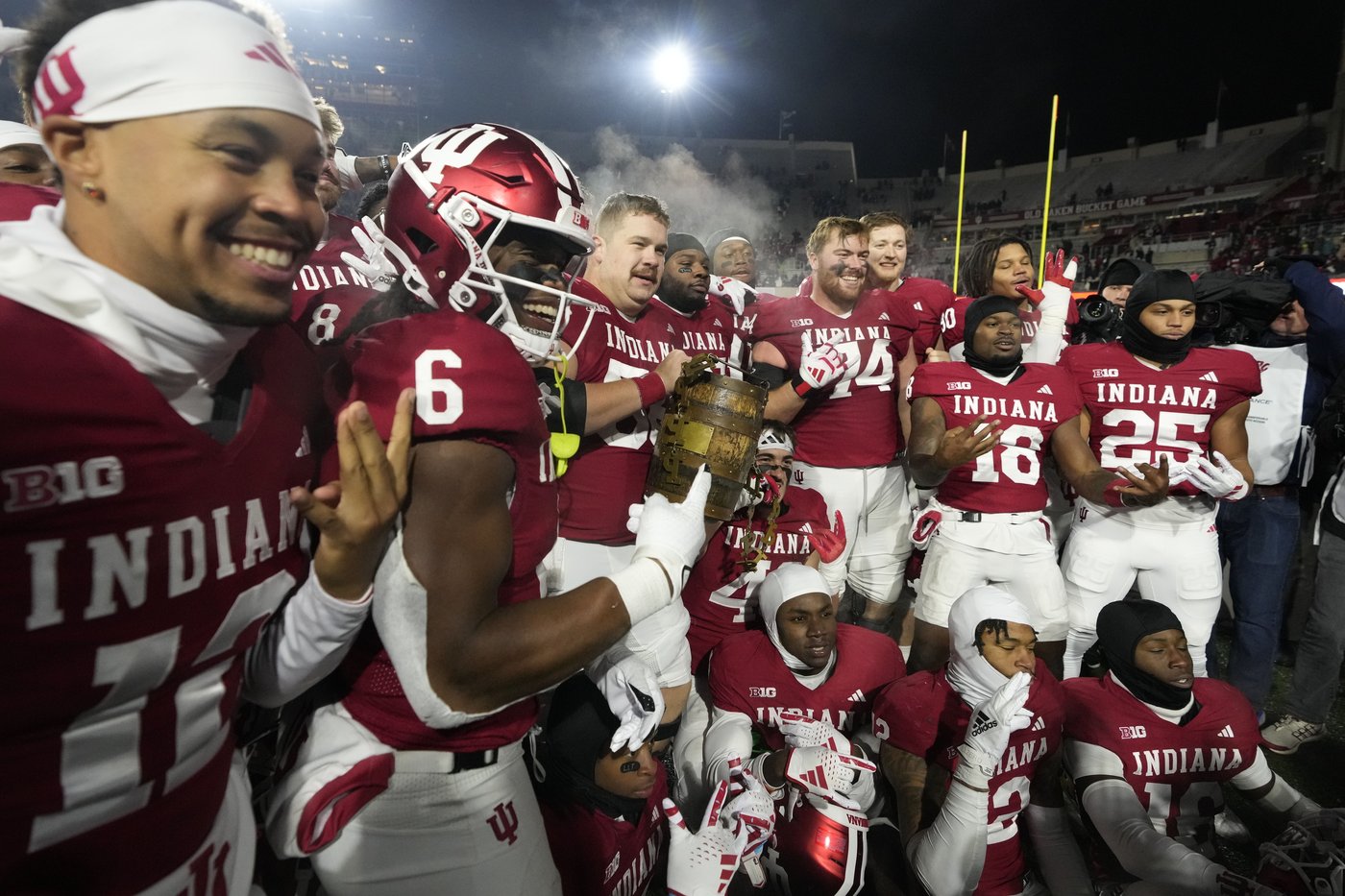 No. 9 Indiana delivers emphatic message to playoff committee with another historic rout | iNFOnews.ca