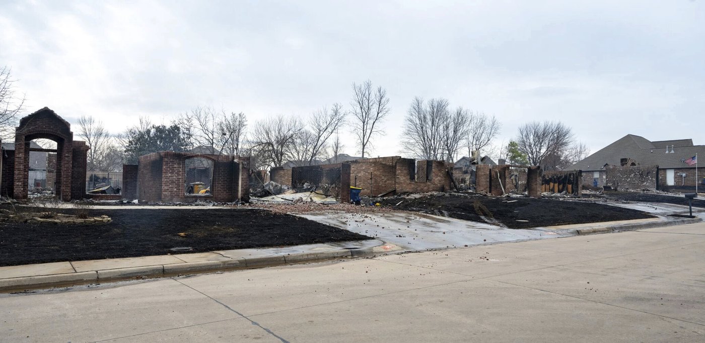 As Oklahoma reels from deadly wildfires, authorities warn of fresh fire threat | iNFOnews.ca