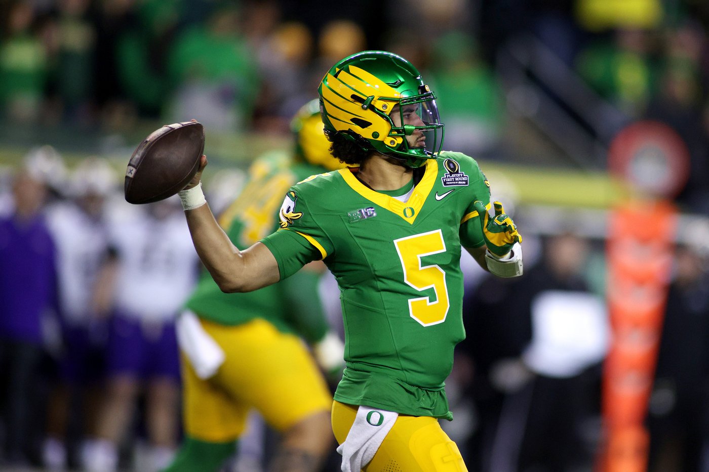 No. 5 Oregon beats No. 19 James Madison 51-34 in College Football Playoff opener | iNFOnews.ca
