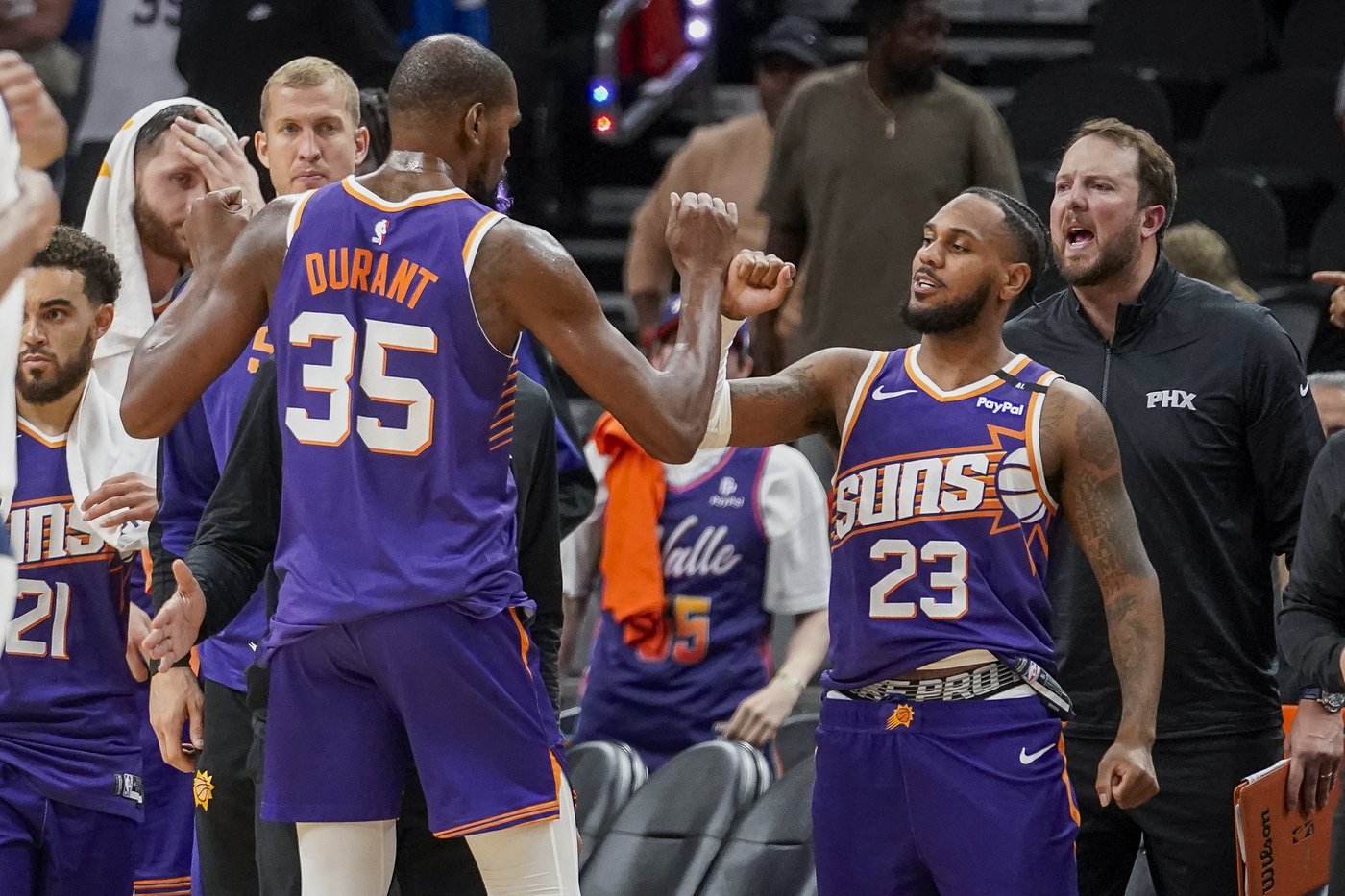 Kevin Durant becomes the 8th NBA player to reach 29,000 career points, helps Suns beat Mavs | iNFOnews.ca Kevin Durant becomes the 8th NBA player to reach 29,000 career points, helps Suns beat Mavs | iNFOnews.ca