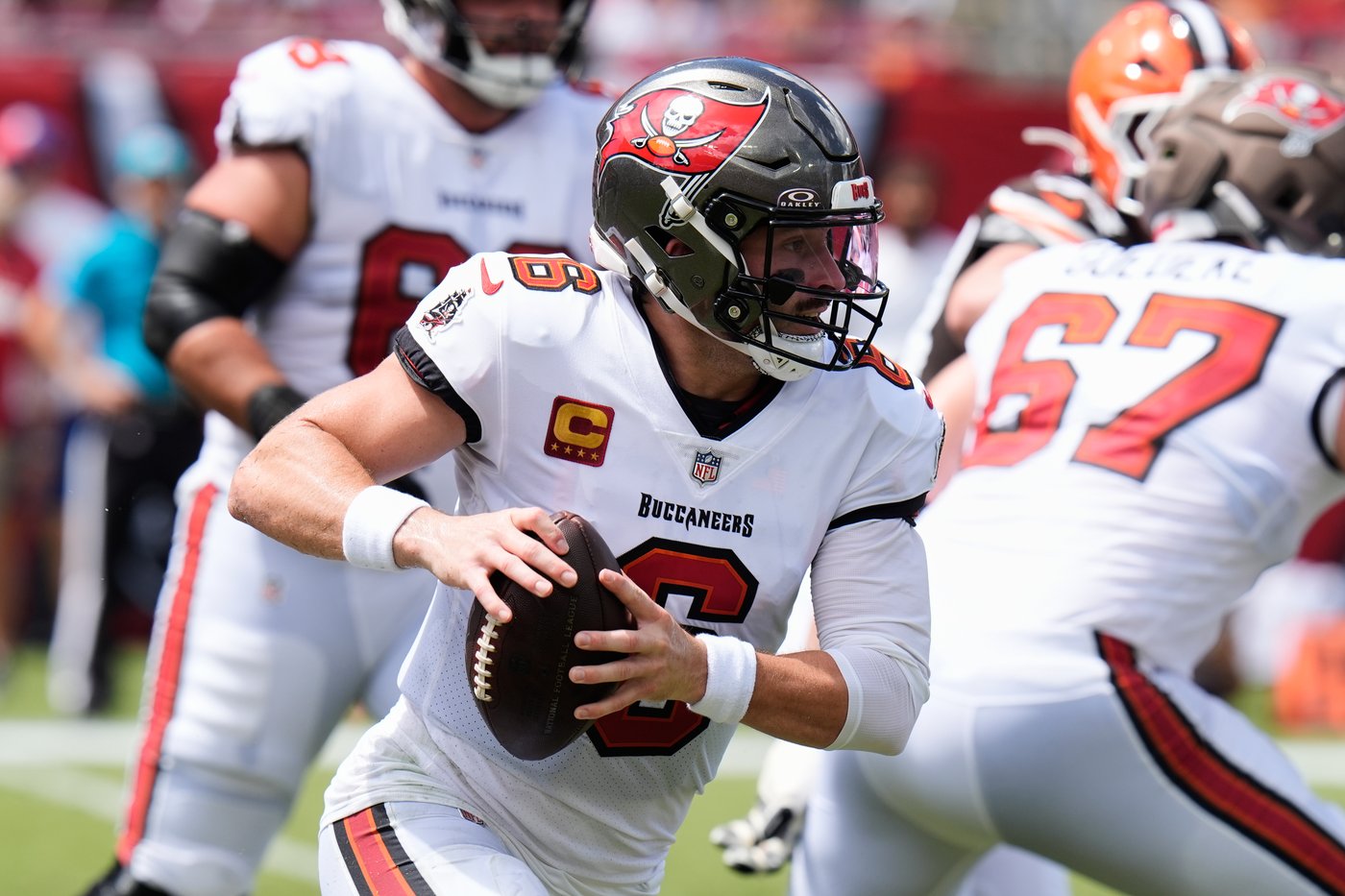 Baker Mayfield outplayed by Deshaun Watson as Buccaneers fall to Browns in revenge matchup | iNFOnews.ca Baker Mayfield outplayed by Deshaun Watson as Buccaneers fall to Browns in revenge matchup | iNFOnews.ca
