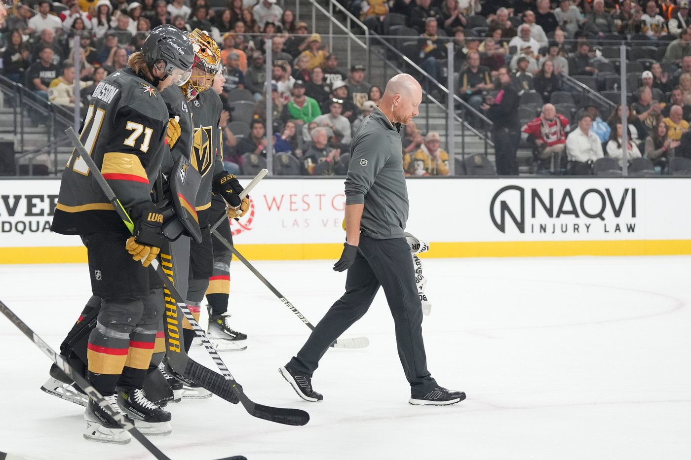 Golden Knights goalie Adin Hill leaves game in first period with injury | iNFOnews.ca Golden Knights goalie Adin Hill leaves game in first period with injury | iNFOnews.ca