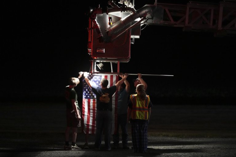 Shooting kills 3 officers and wounds 2 more in rural Pennsylvania. Police say the shooter is dead | iNFOnews.ca