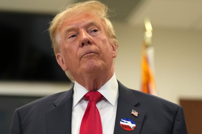Trump casts his midterm ballot early in Florida | iNFOnews.ca