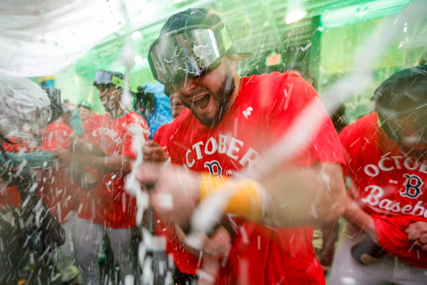 Red Sox rally from a 3-run deficit to walk off the Tigers and secure a playoff spot | iNFOnews.ca
