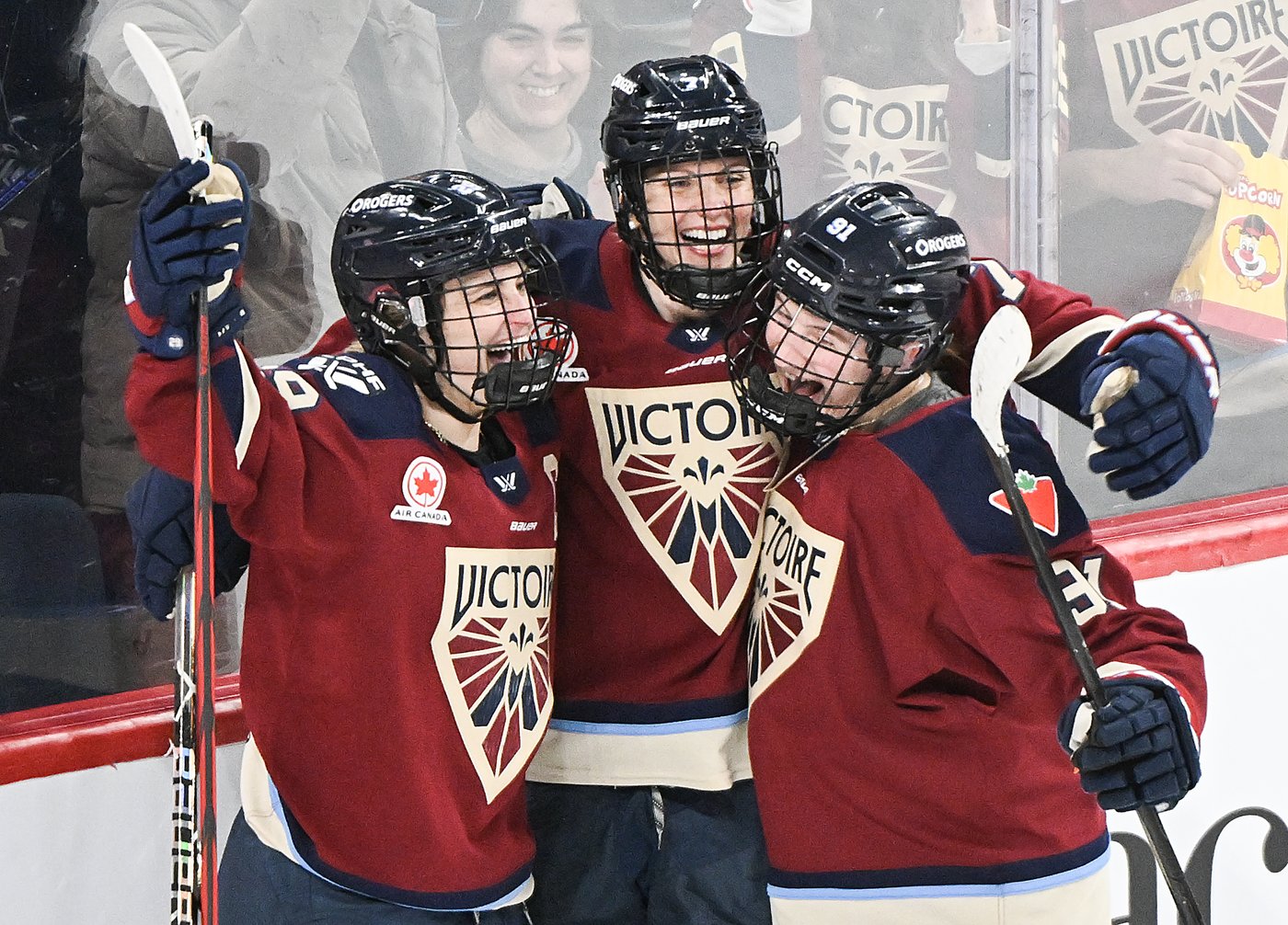 Montréal Victoire place captain Poulin on LTIR, sign defender Mattivi | iNFOnews.ca