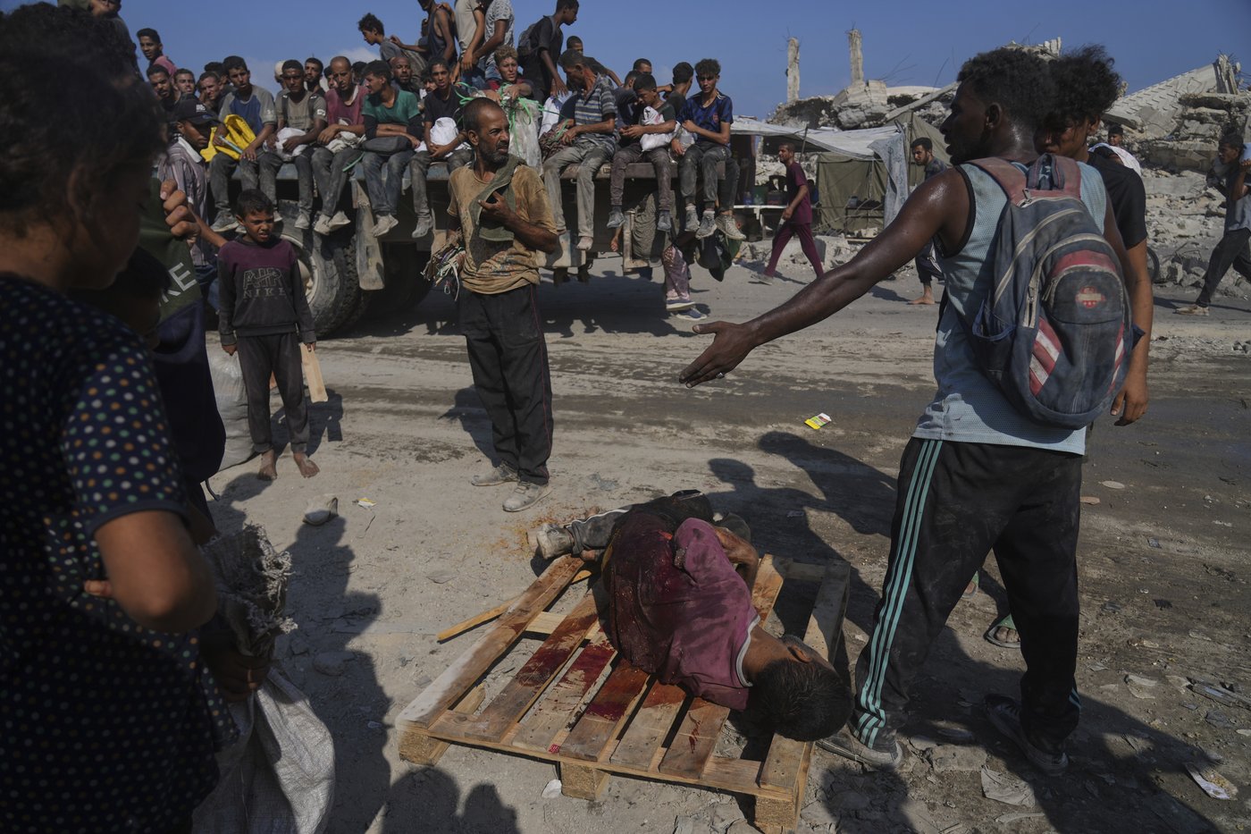 Israeli strikes and gunfire kill 33 as Gaza City becomes focus of famine and a military offensive | iNFOnews.ca Israeli strikes and gunfire kill 33 as Gaza City becomes focus of famine and a military offensive | iNFOnews.ca