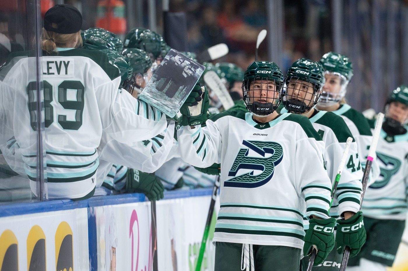 Gosling, O'Brien, Winn named finalists for PWHL rookie of the year award | iNFOnews.ca