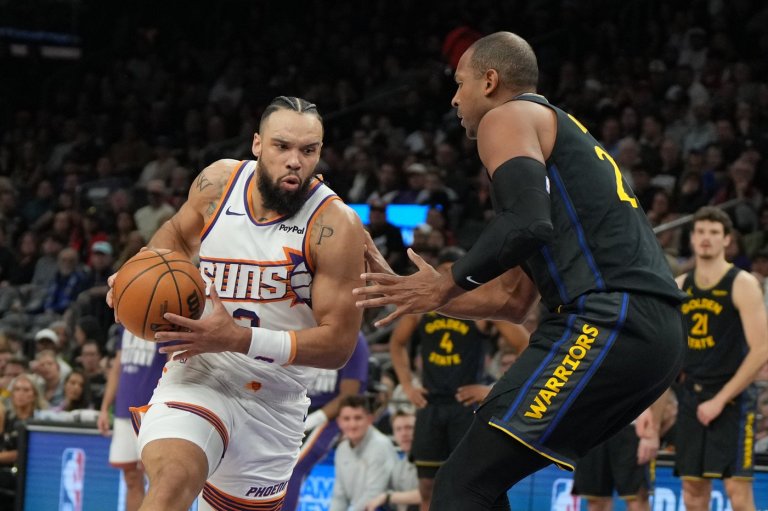 Warriors erase 14-point deficit in the fourth quarter to beat the Suns 101-97 | iNFOnews.ca