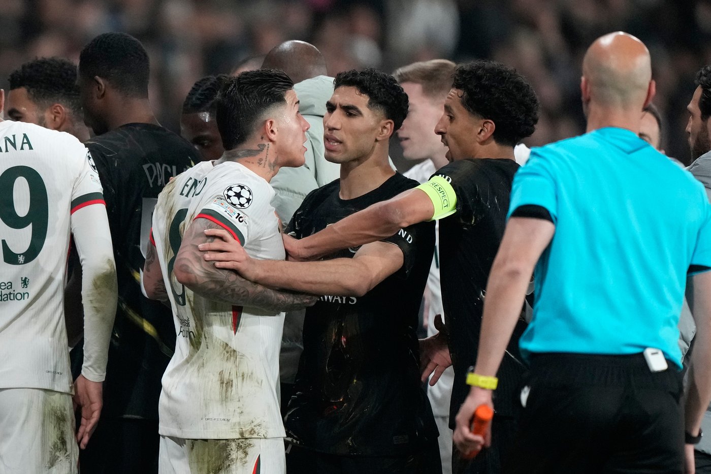 Chelsea's Pedro Neto apologizes for shoving ball boy during Champions League loss at PSG | iNFOnews.ca Chelsea's Pedro Neto apologizes for shoving ball boy during Champions League loss at PSG | iNFOnews.ca