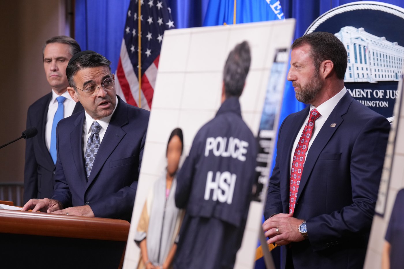 Trump administration says it has no plans for ICE officers at polls. Activists are preparing anyway | iNFOnews.ca Trump administration says it has no plans for ICE officers at polls. Activists are preparing anyway | iNFOnews.ca