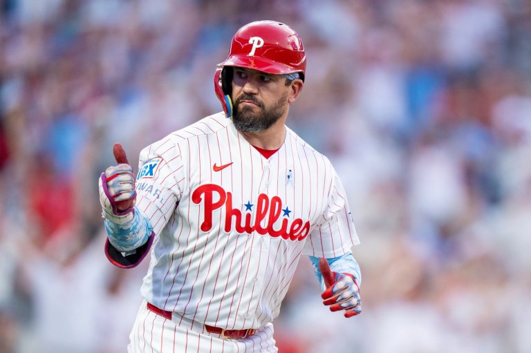Phillies scratch Kyle Schwarber with low back tightness before Nationals game | iNFOnews.ca