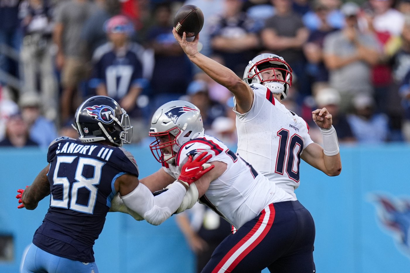 Nick Folk's 25-yard field goal in OT helps Titans edge the Pats 20-17 | iNFOnews.ca