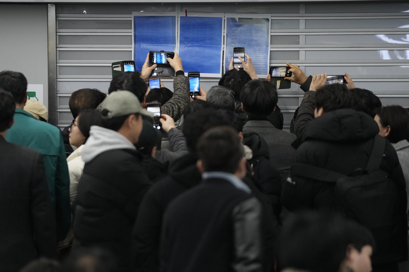 What we know about the deadly passenger jet crash in South Korea | iNFOnews.ca