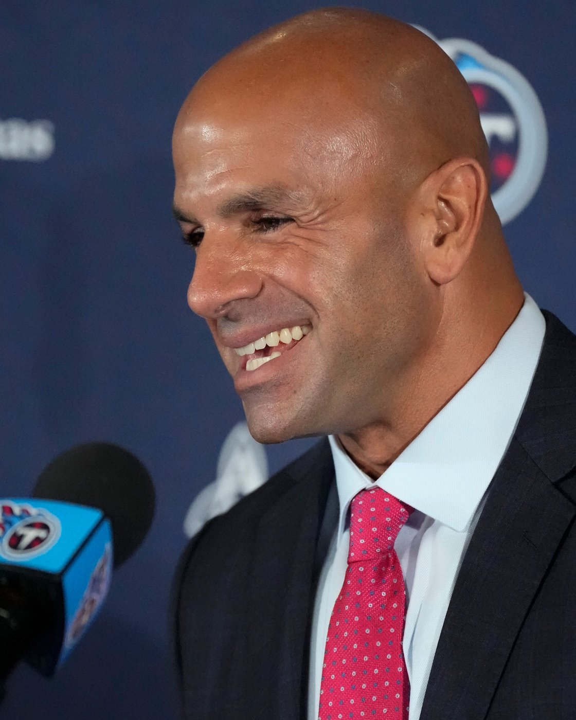 New Titans coach Robert Saleh is eager to show what he's learned since his time leading the Jets | iNFOnews.ca