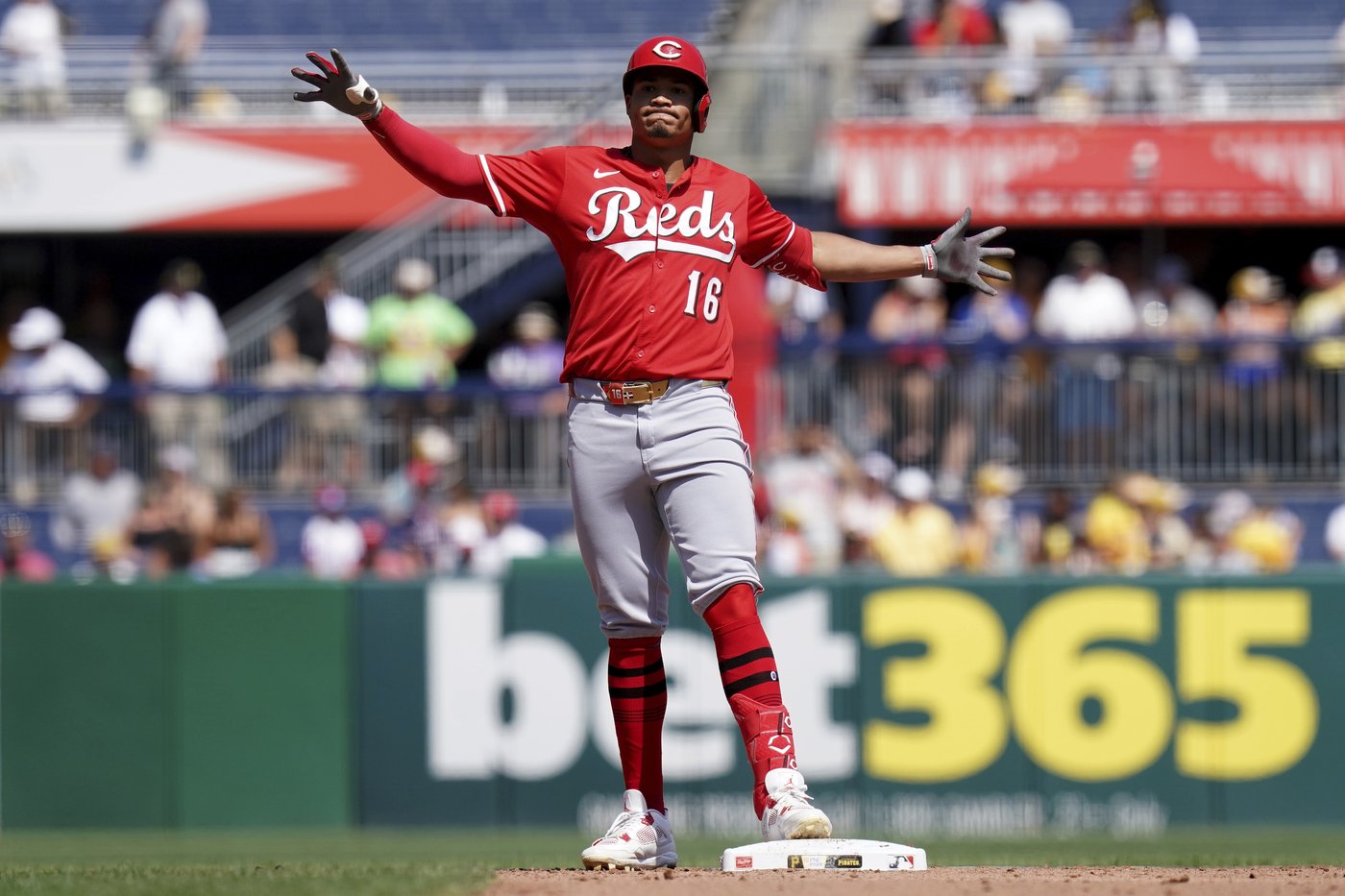 Reds beat Pirates 14-8, Andujar hits first home run with Cincinnati | iNFOnews.ca Reds beat Pirates 14-8, Andujar hits first home run with Cincinnati | iNFOnews.ca