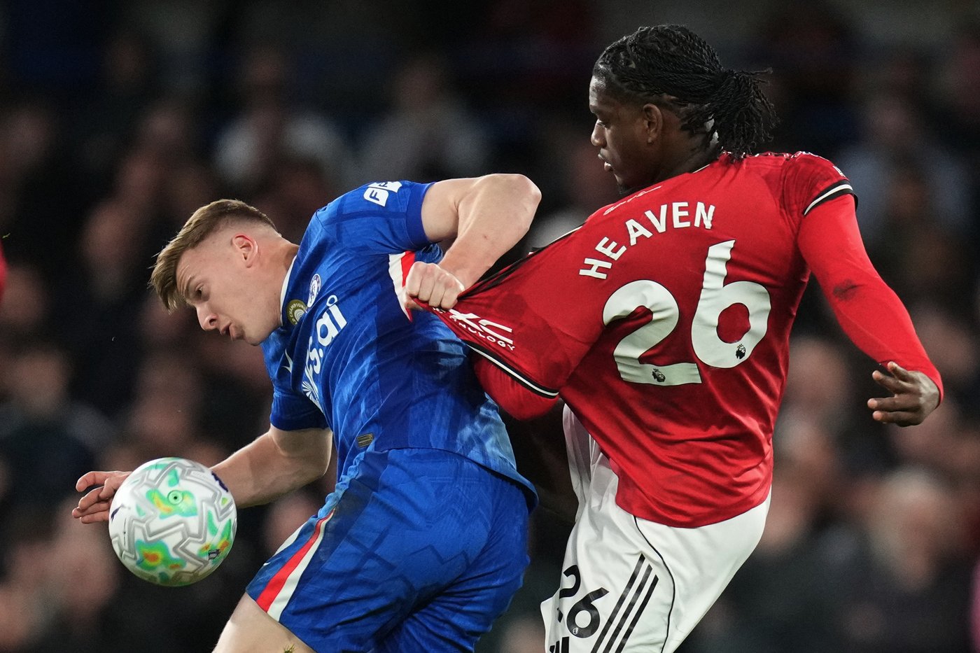 Late goal hurts Tottenham's Premier League survival hopes and Chelsea loses to Man United | iNFOnews.ca Late goal hurts Tottenham's Premier League survival hopes and Chelsea loses to Man United | iNFOnews.ca
