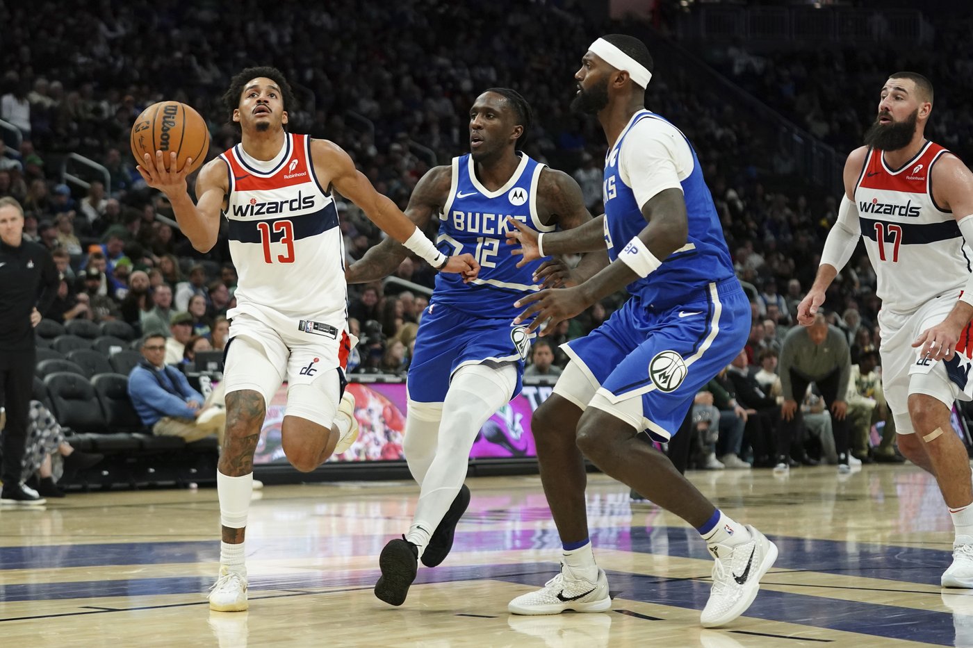 Antetokounmpo has 42 points, 12 rebounds and 11 assists, Bucks win 6th straight 124-114 over Wizards | iNFOnews.ca