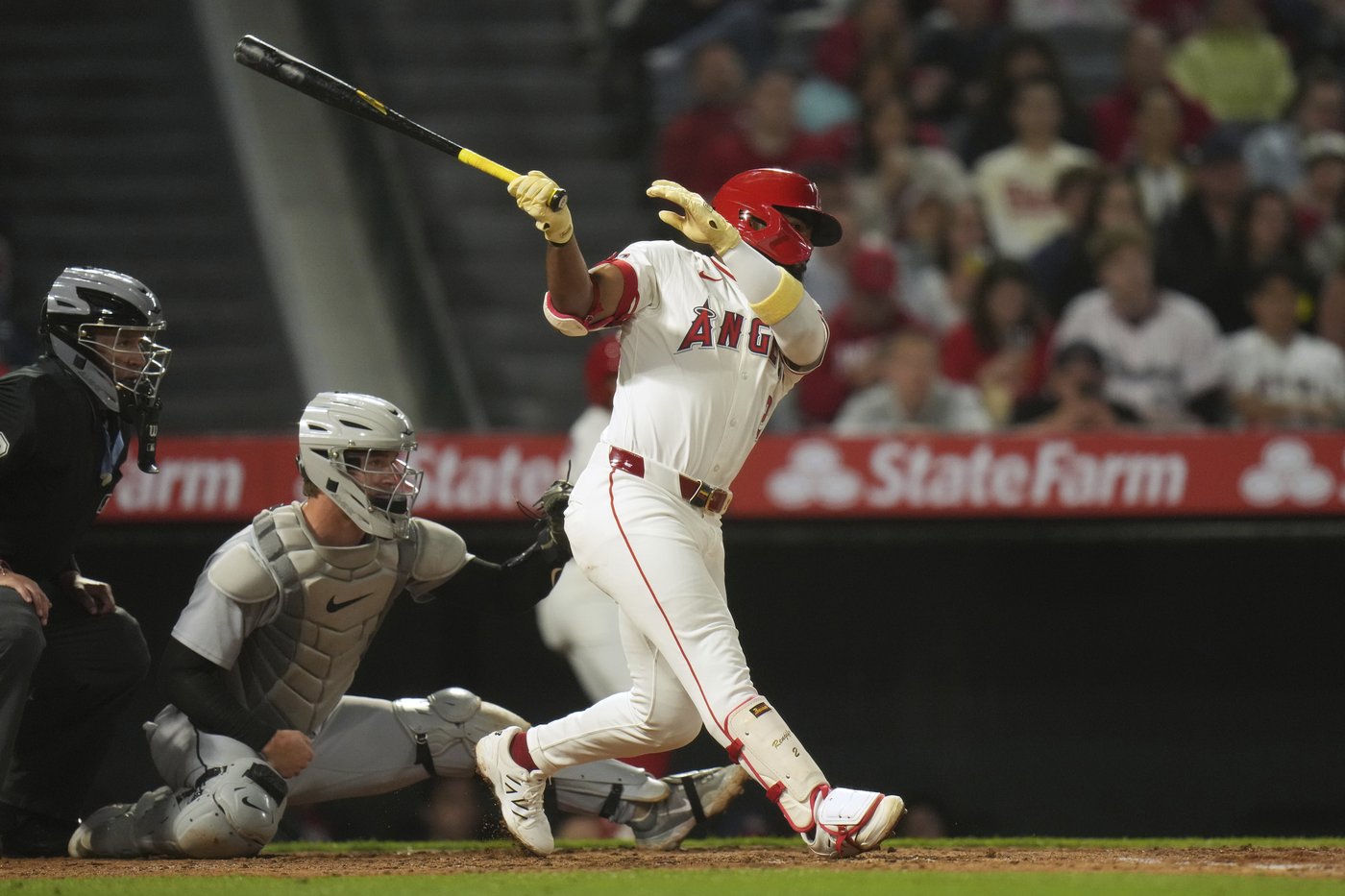 Hendricks pitches Angels past Tigers 5-2 to snap 7-game slide | iNFOnews.ca