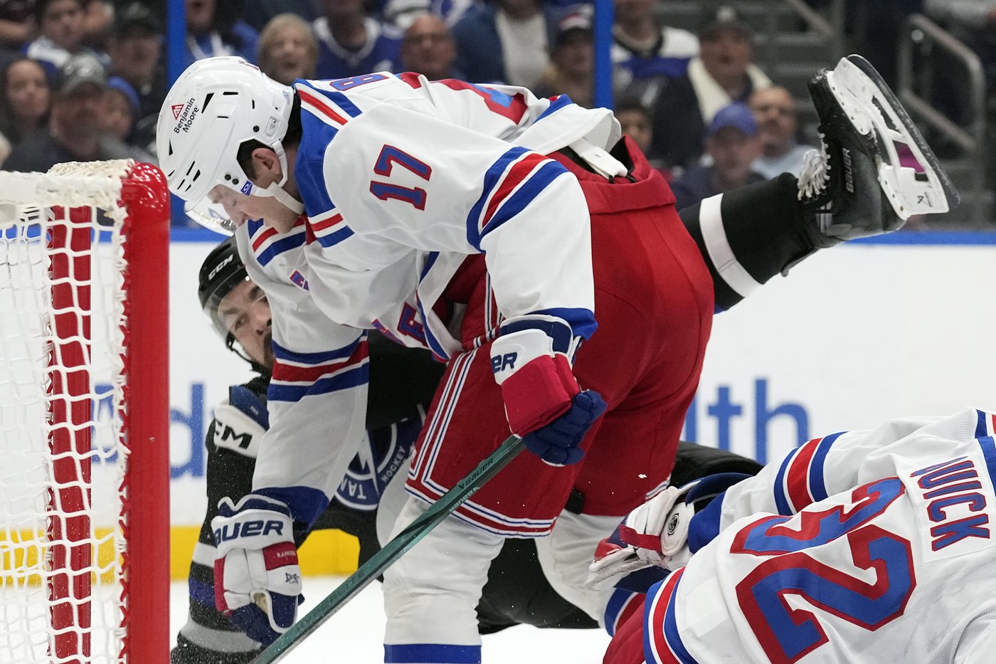 Point and Kucherov lead surging Lightning to 6-2 win over reeling Rangers | iNFOnews.ca