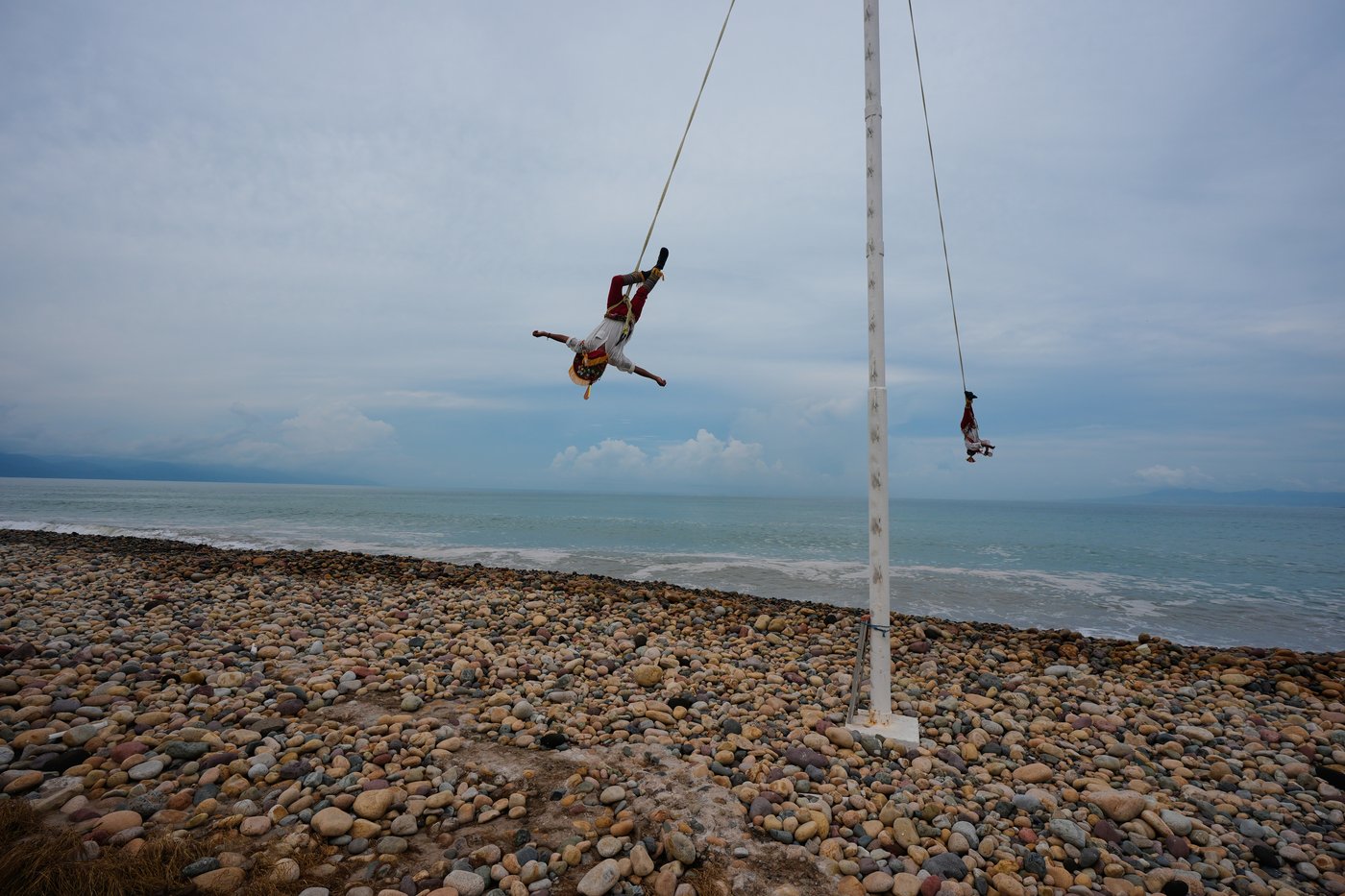 Puerto Vallarta boards up as Hurricane Simon hits Category 4 strength | iNFOnews.ca